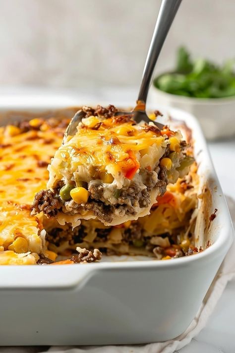 Hamburger Hashbrown Casserole, Hamburger Hashbrown, How To Make Hamburgers, Simple Dishes, Crispy Hashbrowns, Hashbrown Casserole, Hamburger Casserole, Hot Dish, Hash Brown Casserole