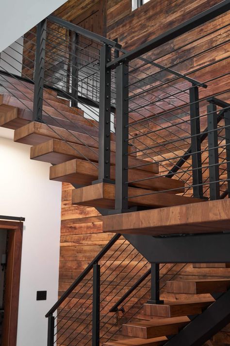 Hickory Floating Staircase - Viewrail Steel Wood Staircase, Wood Stairs With Metal Railing, Welded Stair Railing, Modern Industrial Staircase, Lake House Staircase, Floating Stairs Remodel, Floating Staircase Modern, Floating Stairs Modern, Steel Staircase Design