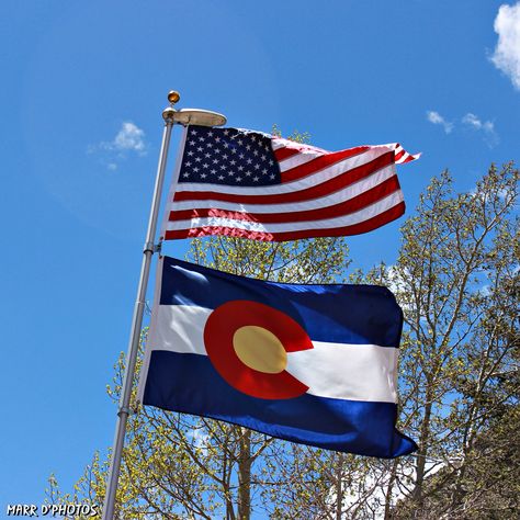 US and Colorado flag Colorado Aesthetic, Colorado Flag, Usa States, Love Painting, Country Flags, American Flag, Denver, Rocky, Cool Photos