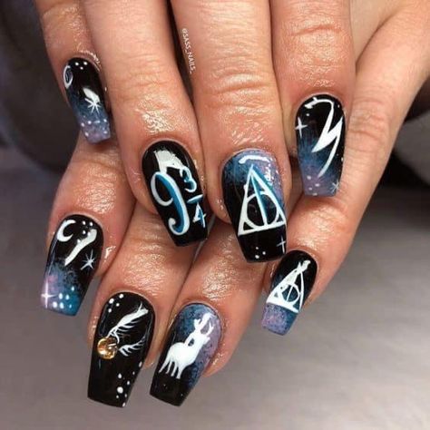 Maquillage Harry Potter, Harry Potter Nails Designs, Potter Nails, Harry Potter Nail Art, Toenail Art Designs, Easy Toe Nail Designs, Simple Toe Nails, Harry Potter Nails, Art Harry Potter