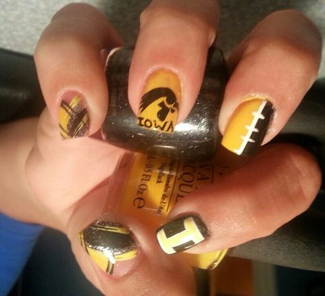 Go HAWKS! Nails by Dominique Evans @ Dominique's Glitz &Glam Salon Ottumwa, Iowa #iowa #hawkeyes Hawkeye Nails, Iowa Football, Iowa Hawkeye Football, Football Nails, Hawkeye Football, Iowa Hawkeye, Nail Time, Cute Toe Nails, Cute Toes