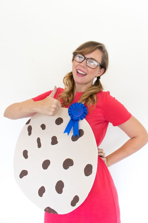 Smart cookie costume Idiom Costumes For School, Cactus Costume Diy, Last Minute Diy Costumes, Work Appropriate Halloween Costumes, Pun Costumes, Punny Costumes, Pineapple Costume, Punny Halloween Costumes, Easy Halloween Costumes For Women