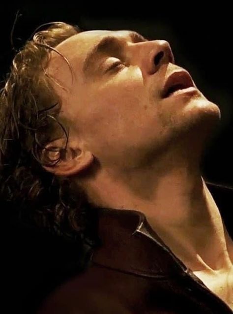 Hollow Crown, Loki Avengers, Thomas William Hiddleston, Tommy Boy, Marvel Actors, Loki Marvel, Man Thing Marvel, Loki Laufeyson, Tom Hiddleston Loki