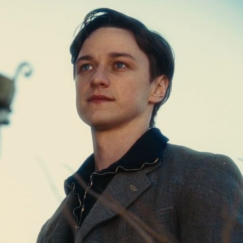 James McAvoy - Robbie Turner Young James Mcavoy, James Mcavoy Aesthetic, James Mcavoy Atonement, Robbie Turner, Atonement Movie, James 3, Charles Xavier, Atonement, James Mcavoy