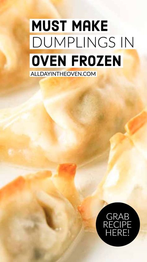 Potstickers in an oven dish Recipes Using Frozen Dumplings, Baked Dumplings, Frozen Potstickers, Frozen Dumplings, Steamed Dumplings, Chinese Dumplings, Pot Stickers, Wontons, Dumpling Recipe