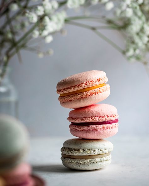 Finally, I got an opportunity to shoot macaroons. I always wanted to do so!   For this composition I piled them up in a tower so these tiny guys don't disappear in the image. This is what you can do often with little food to make it look little bigger.  Shot with @CanonNederland EOS R & @sigmaphoto 105mm lens. ISO160   F/5.6   1/15s Macarons Filling Recipe, Foods Photography, Sweets Photography, Cookies Photo, Food Photography Dessert, Food Photography Composition, Macaron Flavors, Dessert Photography, Macaroon Recipes