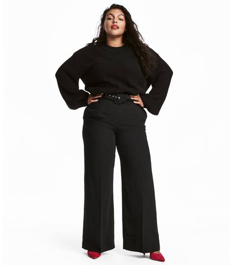 The Coolest Plus-Size Party Outfits | Who What Wear UK Italian Fashion Street, Plus Size Outfit, Minimalist Capsule Wardrobe, Wide Trousers, Curvy Plus Size, Party Outfits, Menswear Inspired, Sleek Fashion, Street Style Outfit