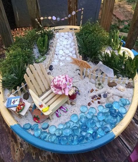 fairy gardens Beach Fairy Garden, Garden Figures, Fairy Garden Crafts, Fairy Garden Designs, Beach Garden, Mini Fairy Garden, Outdoor Crafts, Fairy Garden Houses, Garden Terrarium