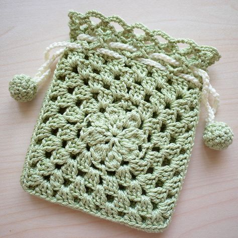 Crochet Sachet, Crochet Drawstring Bag, Crochet Free Patterns, Confection Au Crochet, Sachet Bags, Crochet Pouch, Crochet Vintage, Haken Baby, Crochet Simple