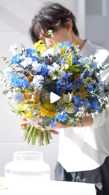 Nakajima Kazuki on Instagram: "Van Gogh's "The Starry Night" design tied together with spring flowers.
⁡
⁡
@nakajima_kazuki_florist
⁡
⁡
#flowerdesign #florist #bouquet #art #vangogh #starrynight" Art Vangogh, Vangogh Starrynight, Gogh The Starry Night, Bouquet Art, 2025 Wedding, Night Flowers, The Starry Night, Summer 2025, Wedding Mood Board