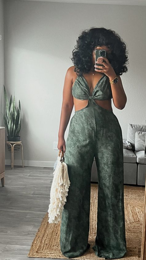 Earth Tone Brunch Outfit, Boho Chic Black Women Outfit, Neo Soul Concert Outfit, Boho Curvy Style, Boho Outfits Black Women, Baby Pink Wedding Dress, Boho Baddie, Baby Pink Wedding, Dress Design Ideas