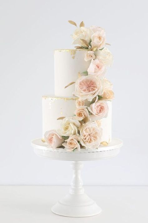 Cascade Wedding Cake, Wedding Cake Centerpieces, 2 Tier Wedding Cakes, Wedding Cake Options, Wedding Cake Fresh Flowers, Brisbane Wedding, Creative Wedding Cakes, Wedding Cake Roses, Black Wedding Cakes