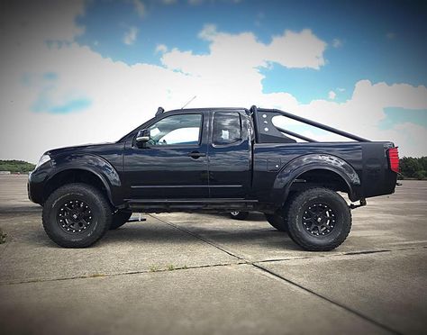 My 2011 Navara King cab, at about 6” now with Bilstein shocks, King springs, EFS leaf pack, sitting on 35” BFGoodrich KO2’s & 17” KMC… Navara D40 Offroad, Nissan Frontier 4x4, Frontier Truck, Nissan 4x4, Nissan Navara D40, Hot Wheels Display, L200 Triton, Nissan Trucks, Small Trucks