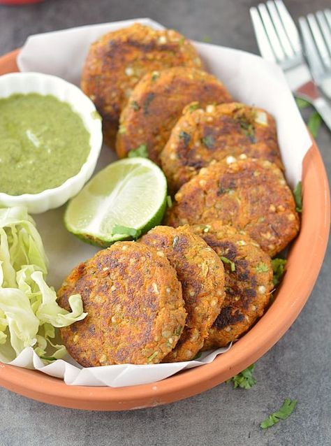 Sweet Potato Cutlet, vrat ki cutlet, shakarkandi ki cutlet, falahari cutlet Potato Cutlet, Fasting Food, Sweet Potato Patties, Navratri Recipes, Potato Cutlets, Veg Snacks, Indian Appetizers, Cutlets Recipes, Curry Recipes Indian