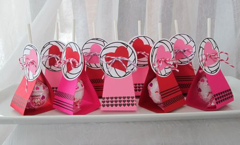 valentine's for the volleyball team Volleyball Valentines Ideas, Volleyball Valentines, Volleyball Cricut, Sports Treats, Volleyball Cookies, Volleyball Vibes, Volleyball Crafts, Volleyball Ideas, Volleyball Party