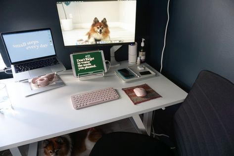 How To Set Up The Perfect Desk — Dominique Gebru Cable Holder, My Workspace, Perfect Desk, Best Desk, Cord Organization, Grad School, My Desk, Cable Organizer, Desk Set