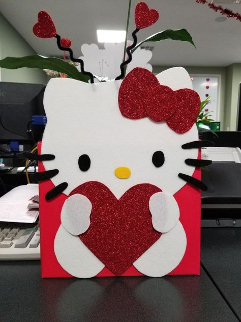 Hello Kitty Valentines Day Box Diy, Cat Valentine Box Ideas, Unique Valentine Box Ideas, Hello Kitty Valentines, Girls Valentines Boxes, Valentine Box Ideas, Diy Valentines Box, Valentine Boxes For School, Kids Valentine Boxes