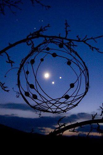 Just Pinned to Skies: Venus Jupiter and the Moon in December 2008. Sally J. Smith makes environmental sculptures in the Adirondack Mountains and captured this amazing photograph. http://ift.tt/2o8oOuK http://ift.tt/2o8kxHF Venus And Jupiter, Behind Blue Eyes, Shoot The Moon, Beautiful Moon, To Infinity And Beyond, Jolie Photo, Stonehenge, Dream Catchers, Land Art