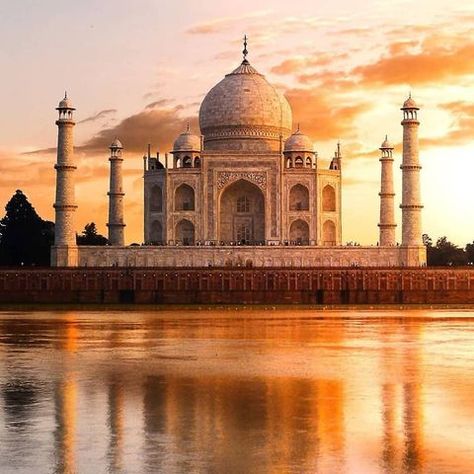 ᴘᴇʀғᴇᴄᴛ ᴄᴏᴜɴᴛʀɪᴇs 🌎 (@perfect_countries) • Instagram photos and videos Taj Mahal Drawing, Tac Mahal, تاج محل, India Architecture, Taj Mahal India, Amazing India, India Photography, Wonderful Picture, Famous Landmarks