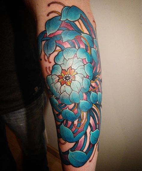 Curiosity Tattoo, Chrysanthemum Flower Tattoo, Armpit Tattoo, Koi Tattoo Design, Japanese Flower Tattoo, Chrysanthemum Tattoo, Wild Tattoo, Sick Tattoo, Blue Tattoo