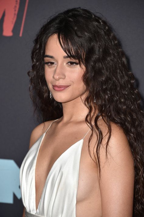 Camila Cabello Aesthetic, 0 5 Pictures, Camila And Lauren, Cabello Hair, Dramatic Hair, Celebrities Before And After, Front Hair Styles, Video Music Awards, Girl Celebrities