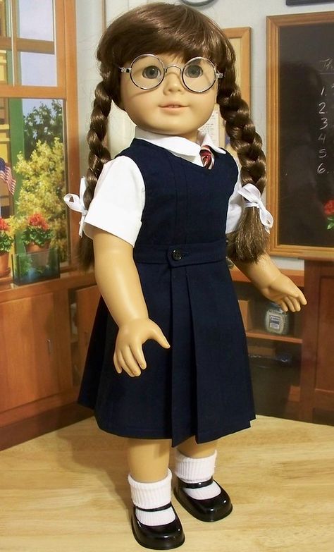 American School Uniforms, Style School Uniform, School Pinafore, Estilo Vans, Black Mary Jane Shoes, Куклы American Girl, School Uniform Kids, School Uniform Outfits, Outfit Short