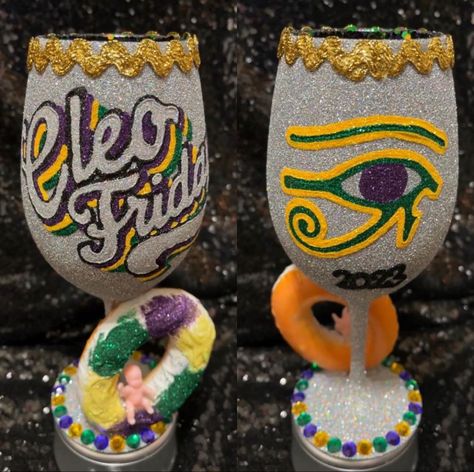 Krewe Of Cleopatra Glasses, Cleo Glitter Cups, Cleo Cups, Mardi Gras Decorations, Cup Ideas, Glitter Cups, King Arthur, Pic Ideas, Nyx