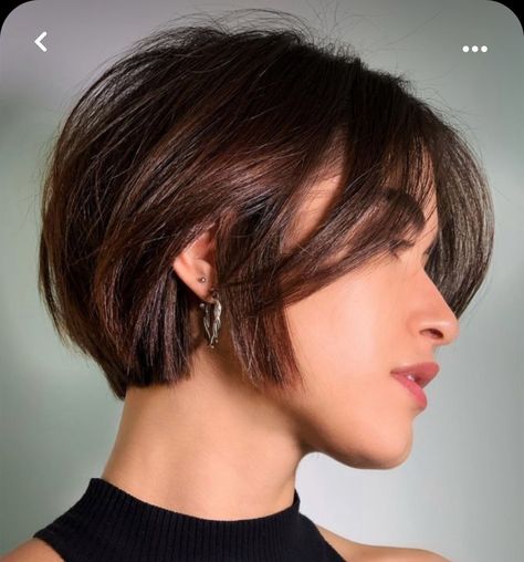 Short Hair With Bangs Ideas, Bangs Ideas, Short Haircuts With Bangs, Hair Adviser, Corte Bob, Hair Inspiration Short, Hair With Bangs, Short Hair Tutorial, Penteado Cabelo Curto