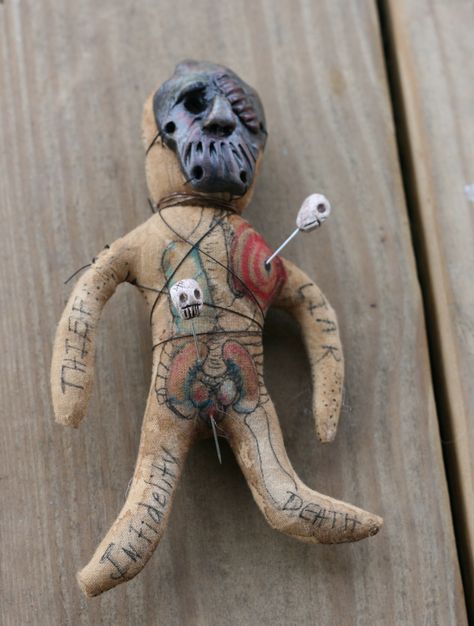 Corbin Kentucky, Orishas Yoruba, Cumberland Falls, Handmade Skulls, Voodoo Spells, Skull Pin, Witch Doctor, Voodoo Doll, Witch Doll