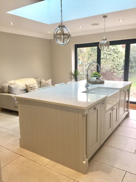 Light grey shaker kitchen, Carrara quartz, bifold doors, cornforth white Kitchen Diner Paint Ideas, Grey Bifold Doors, Dining Room Bifold Doors, Bifolds In Kitchen, Bifolding Doors Kitchen, Light Grey Shaker Kitchen Ideas, Kitchen With Bifold Doors, Kitchen Bifold Doors, Bifold Doors Kitchen