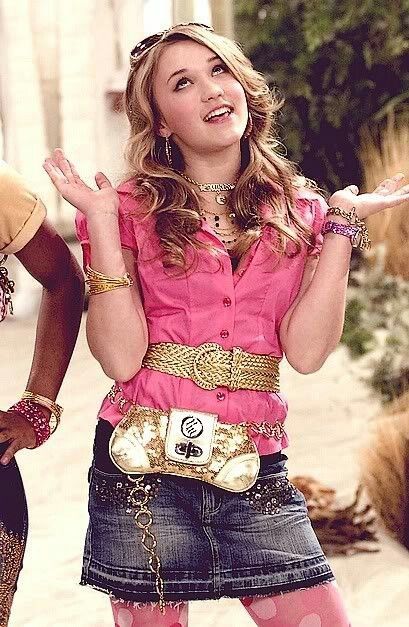 Lilly Hannah Montana, Lilly Truscott, Hannah Montana Outfits, Hannah Miley, Hannah Montana Forever, Hm Outfits, Channel Outfits, Miley Stewart, Emily Osment