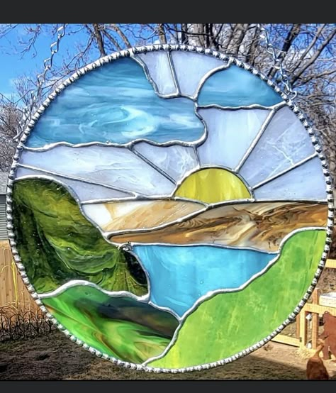 Stained Glass Sunset Landscapes, Mountain Stained Glass Patterns, Stained Glass Mosaic Art, Diy Stained Glass Window, Stained Glass Studio, Stained Glass Patterns Free, Stained Glass Birds, Glass Mosaic Art, Stained Glass Decor