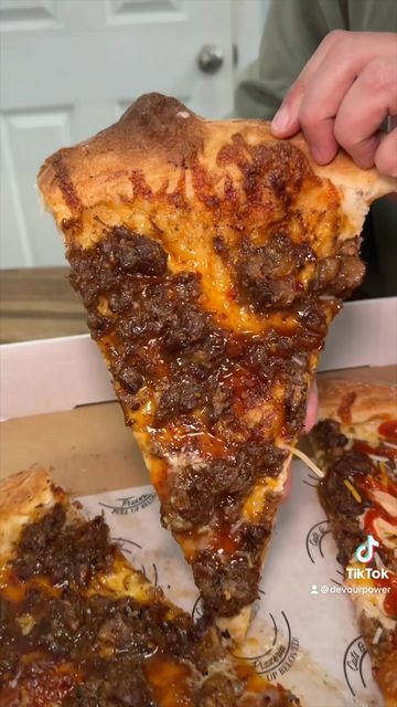 DEVOURPOWER: Greg & Rebecca on Instagram: "An incredibly DEVOUR-worthy experience at @cutsandslicesnyc in Bedstuy, Brooklyn NYC! 🍕🔥 We got their sweet chili oxtail, shrimp and lobster black truffle Alfredo, chopped cheese, and garlic Parmesan shrimp all on ONE PIZZA! 😍🤤 Which slice are you choosing? #DEVOURPOWER" Oxtail Pizza, Parmesan Shrimp, Garlic Parmesan Shrimp, Greasy Food, Chopped Cheese, New York Pizza, Meat Diet, Plane Ticket, Black Food