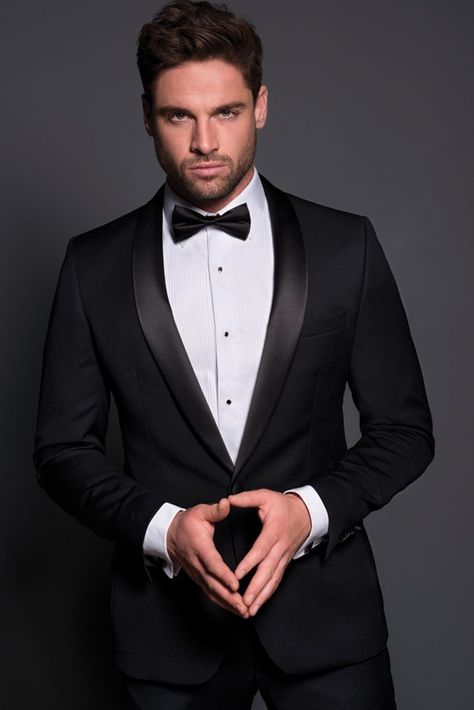 Man Tuxedo, Wedding Suits Men Black, Groom Suit Black, Prom Tux, Mens Formalwear, Suits Groom, Groom Wedding Attire, Black Suit Men, Black Suit Wedding