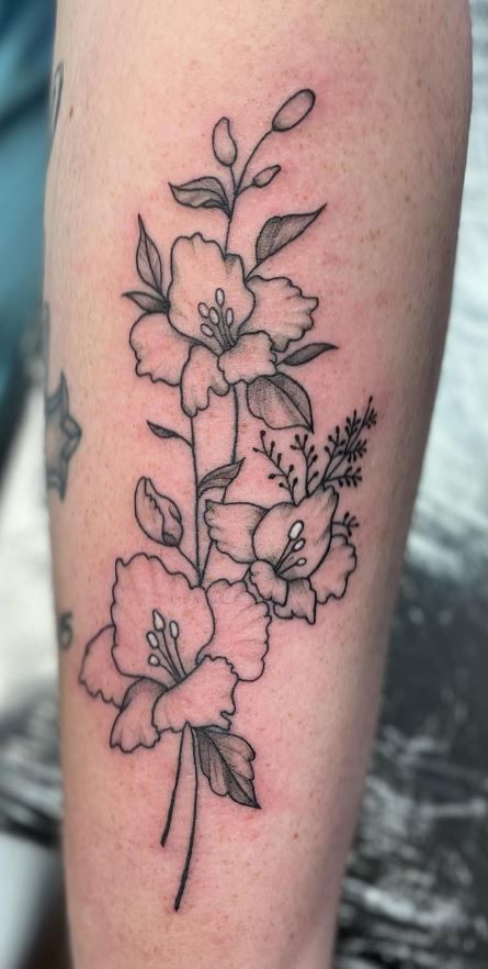 Gladiolus Tattoos, Gladiolas Tattoo, Finn Tattoo, Gladiolus Tattoo, Tattoo Me, Line Tattoo, Vibrant Flowers, Tattoos Designs, Line Tattoos