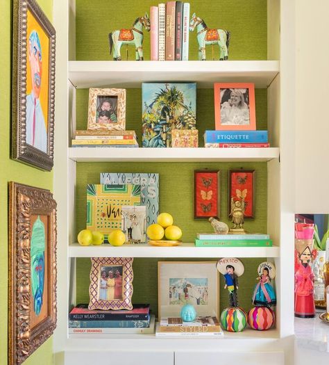 Lila Malone Interiors - Interior Design in Houston, Texas Built In Shelf Decor, Colorful Bookshelves, Styled Shelf, Bookshelves Styling, Colorful Bookshelf, Bauhaus Interior, Bookshelves With Tv, Pallet Crates, Mixing Patterns