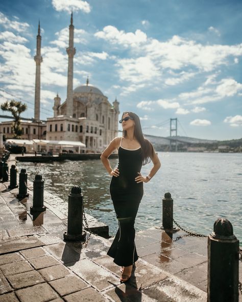 Professional photoshoot in istanbul. Whould like a photo session with us ? Just sent a dm right now… Traveller from 🇫🇷 #istanbul #istanbulphotographer #istanbulphotoshoot #istanbul🇹🇷 #istanbultravel #turkiye #stambul Istanbul Photoshoot, Professional Photoshoot, Vision Board Photos, Istanbul Travel, Photo Session, Photo Sessions, Istanbul, A Photo, Vision Board