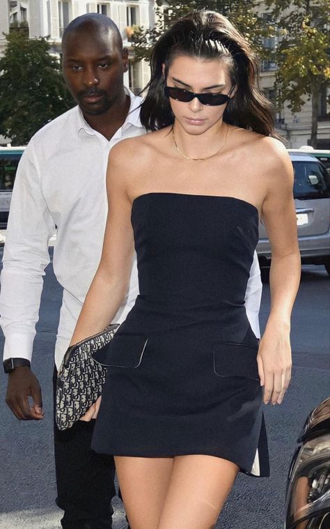 Tube Top Outfit, Tube Top Outfits, Tube Tops, Top Outfit, Tube Dress, Kendall Jenner, Tube Top, Strapless Top, Hairstyles