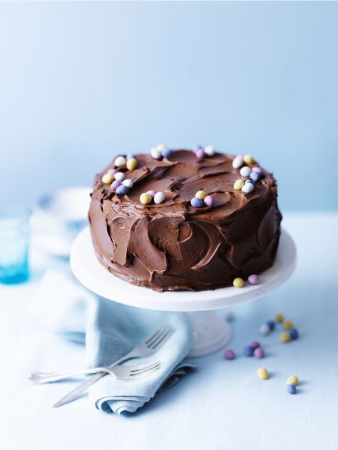 Horton-Stephens - Karen Thomas - Feeling Peckish! Cake Stop Motion Ideas, Dessert Stop Motion, Cake Stop Motion, Cake Gif, Cake With Chocolate Frosting, Cake Photography, Hot Cross Buns, Cross Buns, Chocolate Decorations