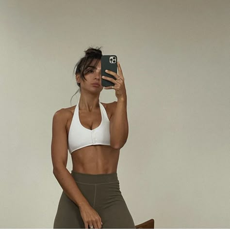 Sweaty selfie, post workout Stef Williams, Stef Fit, Fit Challenge, Aesthetics Food, Fitness Outfits, Workout Fits, Gym Inspo, Brain Dump, Workout Aesthetic