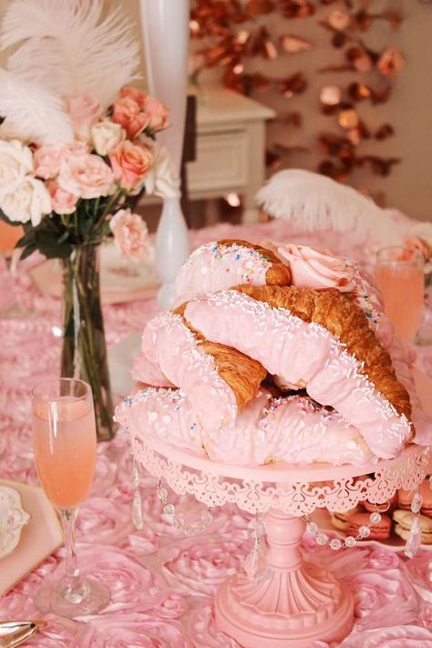 Marie Antoinette First Birthday, Pastry Party Ideas, Marie Antoinette Dessert Table, Marie Antoinette Bridal Shower Ideas, Rococo Tea Party, Mary Antoinette Party, Marie Antoinette Tea Party, Marie Antoinette Aesthetic Party, Marie Antoinette Birthday Party