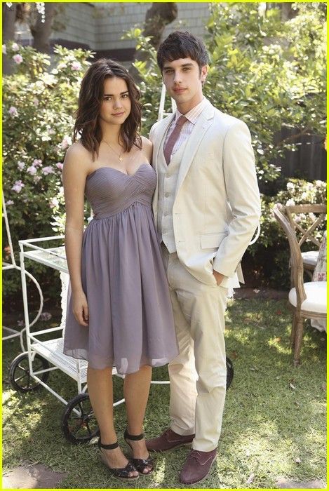 S1 Ep10 "I Do" - Maia Mitchell & David Lambert Callie The Fosters, Callie And Brandon, Brandon And Callie, Mia Mitchell, The Fosters Tv Show, David Lambert, Grey Weddings, Wedding Stills, Toronto Film Festival