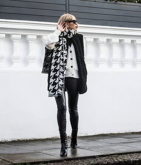 Matalan (@shopmatalan) posted on Instagram: “Jazz up a very dull January with our oversized houndstooth scarf 🖤 As seen on: @themumlife_styled” • Jan 15, 2021 at 9:23am UTC Houndstooth Scarf, Scarf Outfit, Winter Style, Winter Fashion, Fall Winter, On Instagram, Instagram