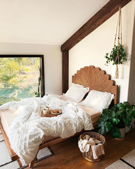 Wooden Bed Frame Bedroom, Boho Bed Frame, Cute Little Houses, Wooden Bed Frame, Apartment Bedroom Decor, Deco Boheme, Wooden Bed Frames, Redecorate Bedroom, Wooden Bed