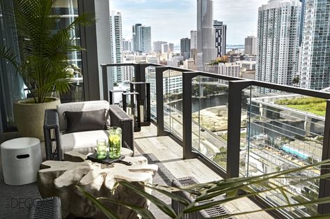 Restoration Hardware Interior Design, Miami Balcony, Instagram Drinks, Miami Apartment, Miami Condo, Miami Houses, Apartment Renovation, Joan Smalls, New York Apartment