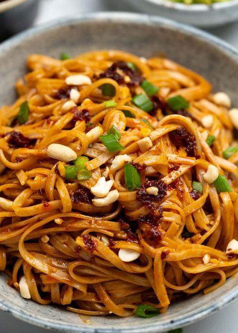 Spicy Peanut Butter Noodles - The flavours of kitchen Peanut Udon Noodles, Spicy Peanut Butter Noodles, Easy Thai Peanut Sauce, Peanut Butter Noodles, Spicy Peanut Butter, Thai Peanut Noodles, Spicy Thai Noodles, Spicy Peanut Noodles, Meal Prep Planning