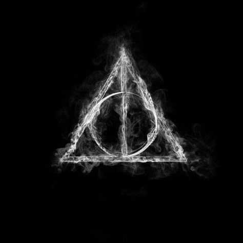 Deathly Hollows, Deathly Hallows Symbol, Harry Potter Tshirt, Harry Potter Character, Harry Potter Cosplay, Harry Potter Deathly Hallows, Potter Head, Character Cosplay, Harry Potter Tattoos