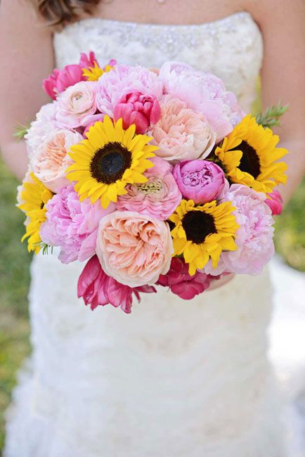 Lee Forrest Design - Modern Garden Gallery Sunflower Themed Wedding, Pink Sunflowers, Sunflower Bouquets, Peonies Bouquet, Sunflower Wedding, Pink Peonies, Modern Garden, Wedding Dreams, Themed Wedding