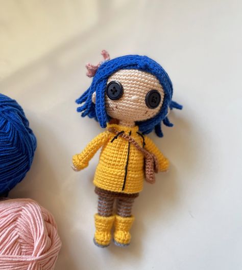 Coraline Doll ⋆｡𖦹°⭒˚｡⋆ - custom order ^-^ pattern by @lanitasdelrey #crochet #crocheting #amigurumi #crochetdoll #amigurumidoll #crochetcoraline #coraline #coralinejones #handmade #smallbusiness #kurd #kurdistan Coraline Crochet Pattern Free, Crochet Coraline Doll, Coraline Crafts, Crochet Coraline, Crocheting Amigurumi, Coraline Doll, Coraline Jones, Crochet Inspo, Toy Pattern