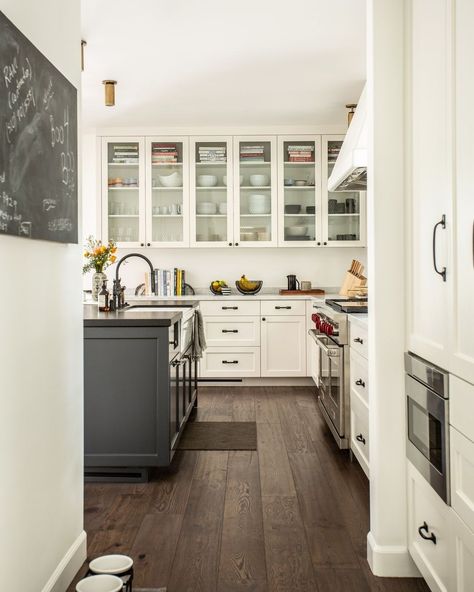 A beautiful Los Angeles home kitchen designed by @evanshane with our custom Charcoal Oak flooring throughout. 🪵 #FameHardwood… | Instagram Oak Flooring, Los Angeles Homes, March 4, Oak Floors, Kitchen Flooring, Home Kitchen, Instagram A, Kitchen Design, Home Kitchens